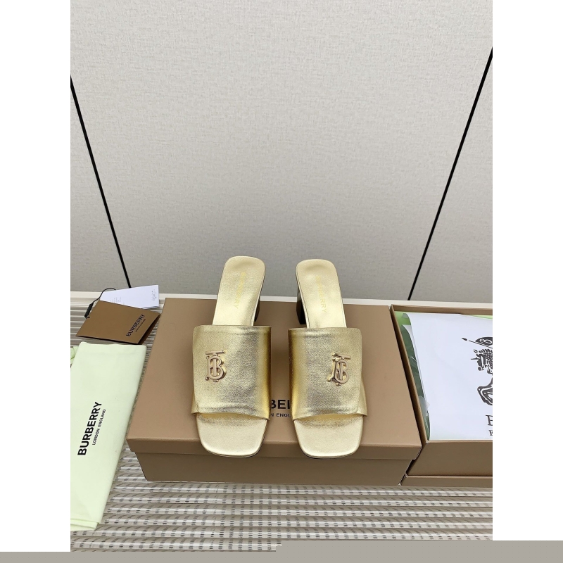 B**rry slippers